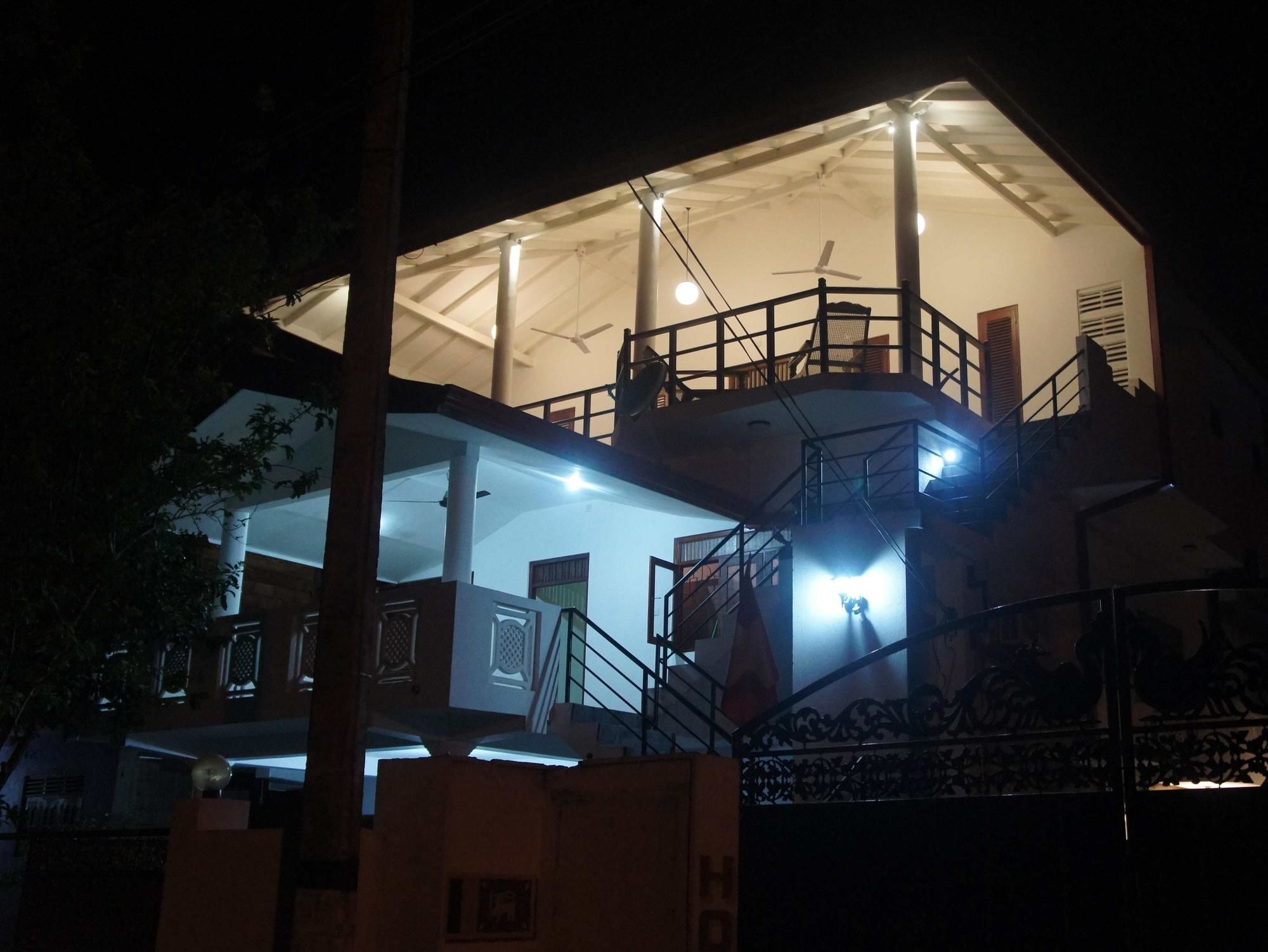 Sam'S Guest House Унаватуна Екстер'єр фото